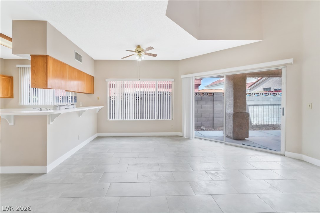 6536 Sterling Springs Parkway Property Photo 7