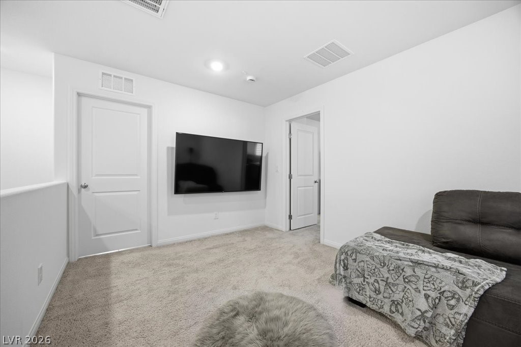 8724 Crestwood Hills Street Property Photo 13