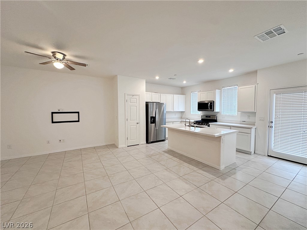 663 Foam Flower Lane Property Photo 8