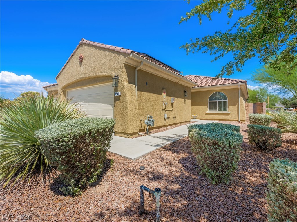 7540 Key Royale Court Property Photo 5