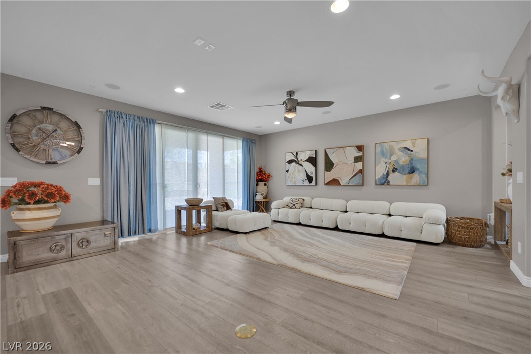 8767 Pinley Spring Street Property Photo 14