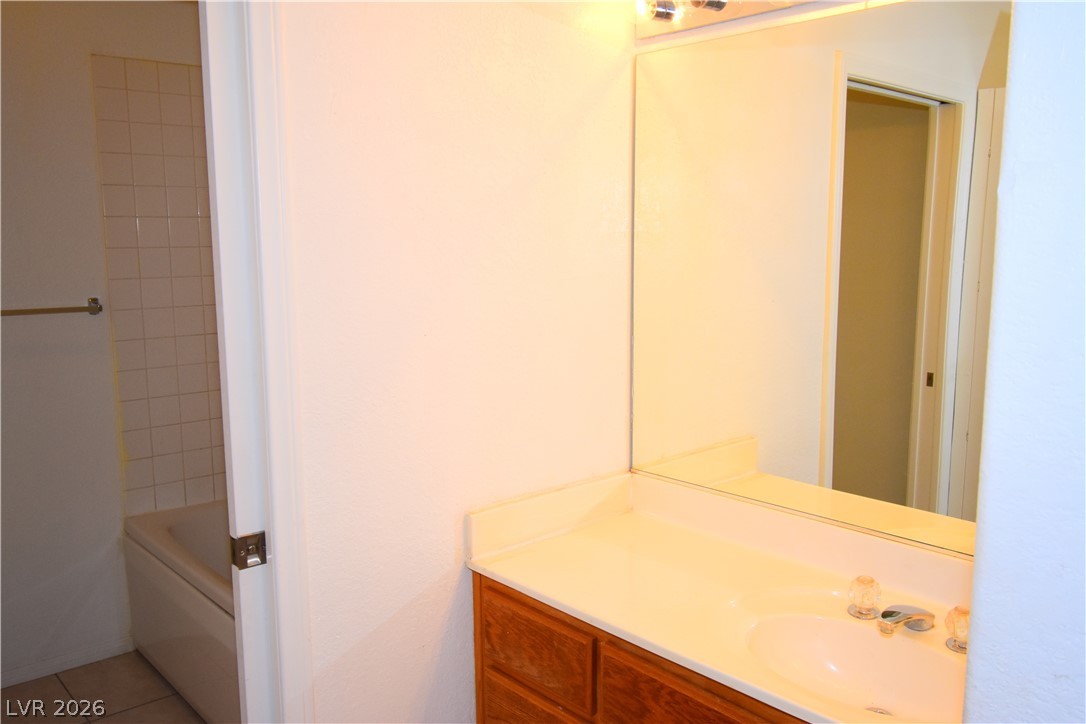 3320 South Fort Apache Road 109 Property Photo 10