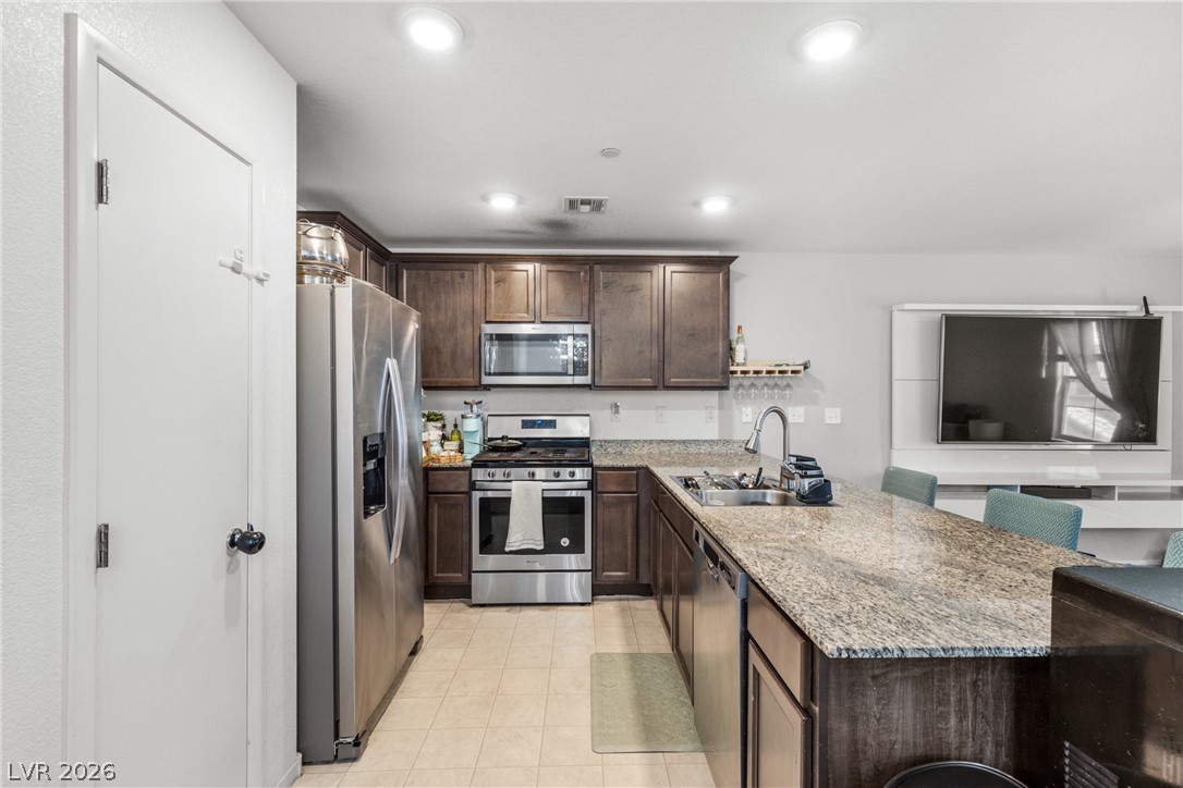 4517 Woolcomber Street Property Photo 15
