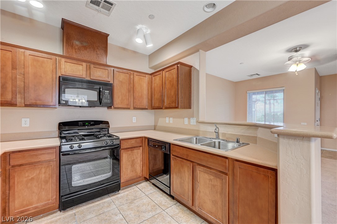 6868 Sky Pointe Drive 2115 Property Photo 10