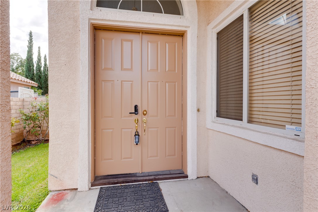 7823 Windward Road Property Photo 4