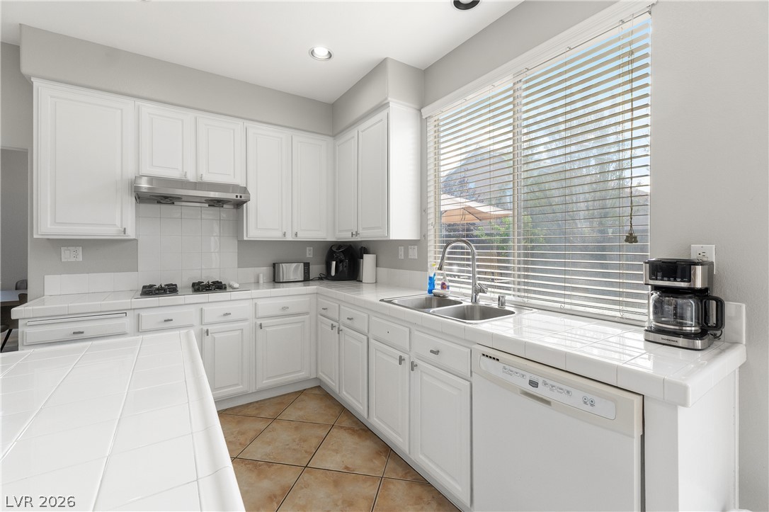 7823 Windward Road Property Photo 15