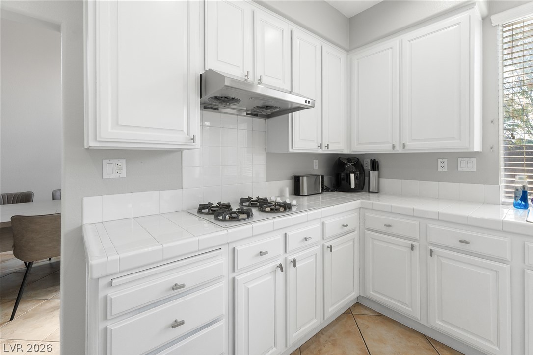 7823 Windward Road Property Photo 16