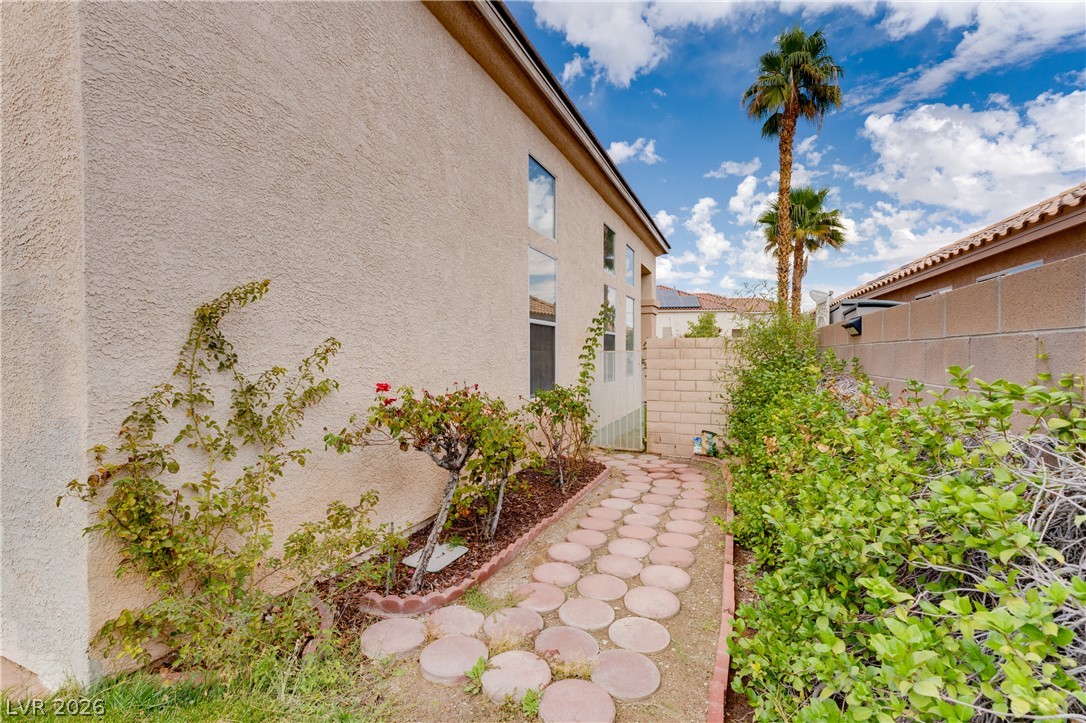 7823 Windward Road Property Photo 45