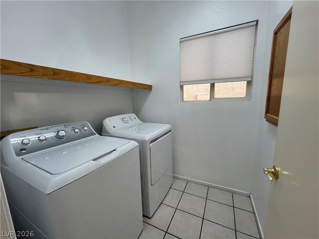 9770 Silver Dew Street Property Photo 8