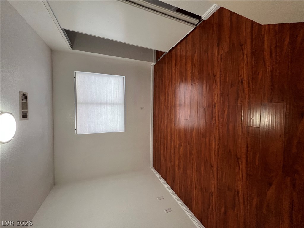 9770 Silver Dew Street Property Photo 12