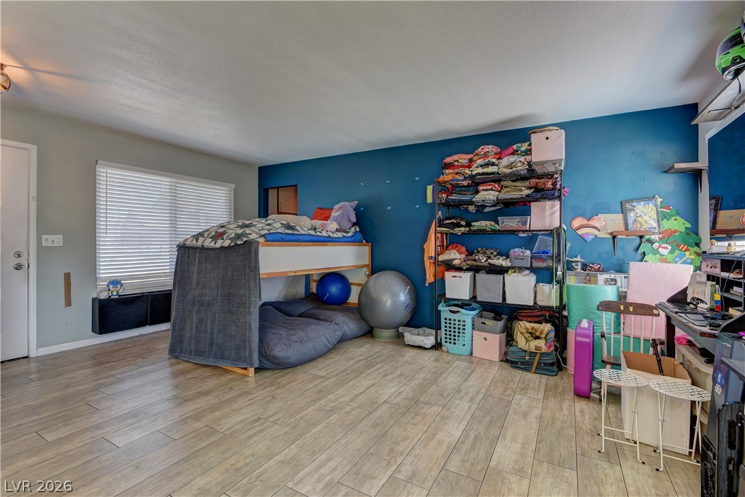 4821 Alameda Avenue Property Photo 4