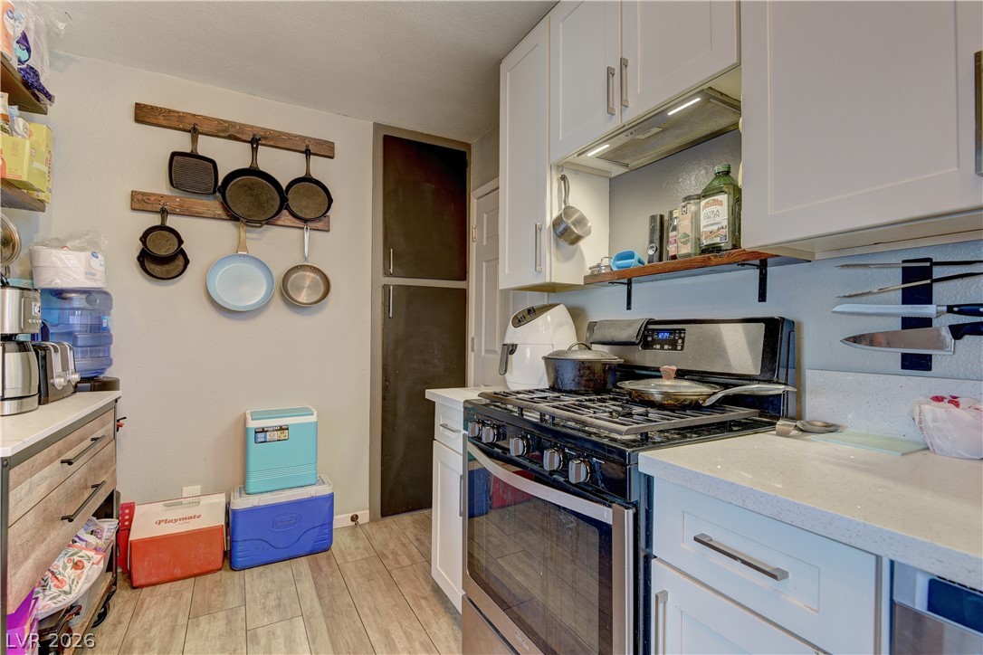 4821 Alameda Avenue Property Photo 7