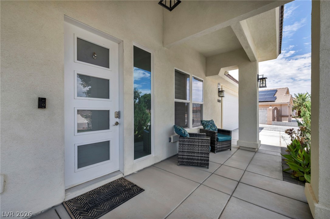 6680 Greenbriar Court Property Photo 8