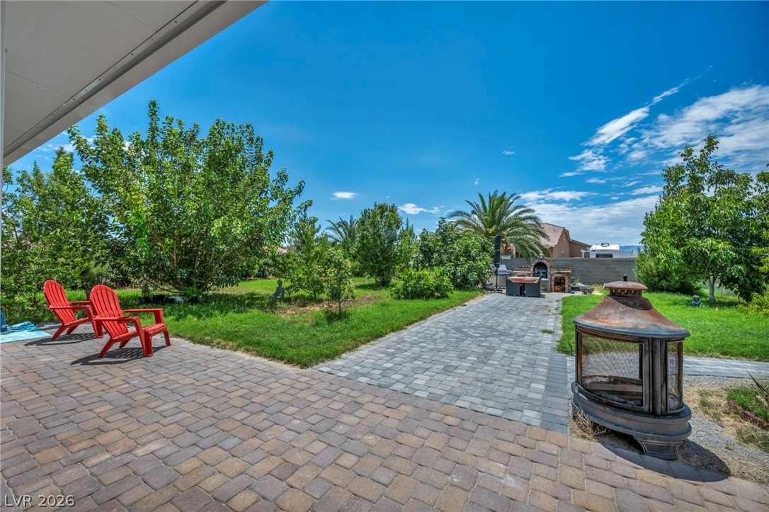 6680 Greenbriar Court Property Photo 15