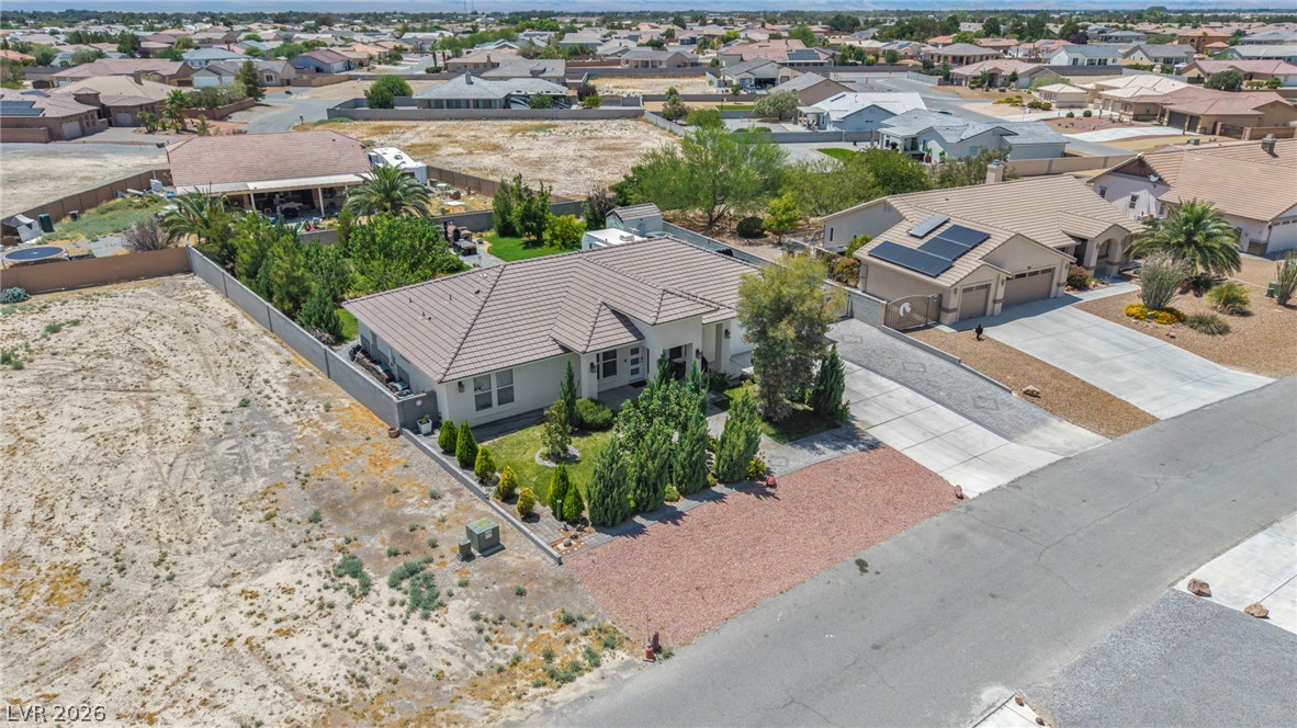 6680 Greenbriar Court Property Photo 23