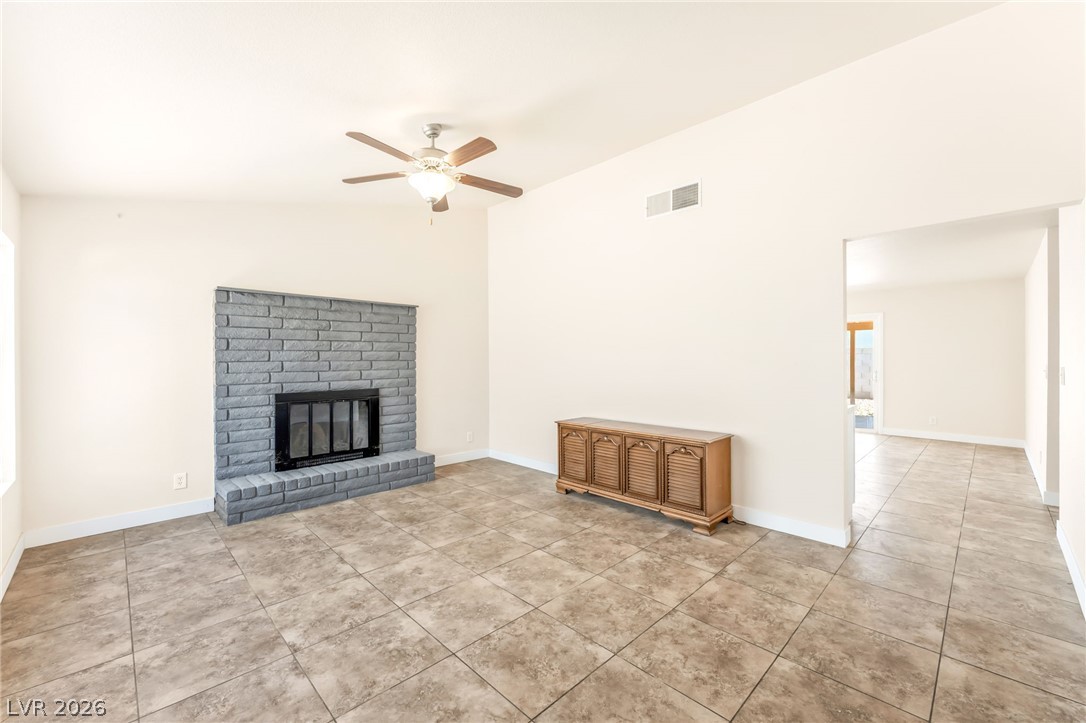 1805 Starbuck Drive Property Photo 4
