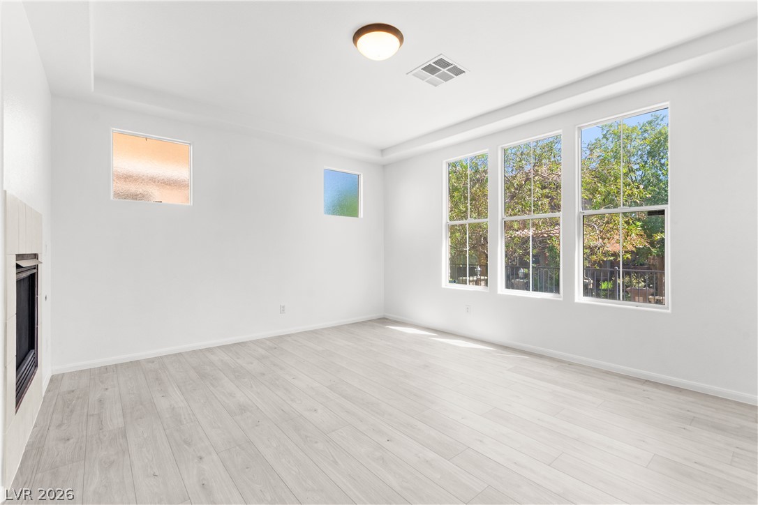 2309 Malaga Peak Street Property Photo 10