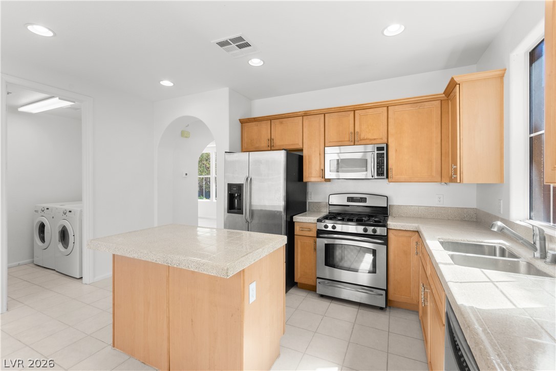 2309 Malaga Peak Street Property Photo 16