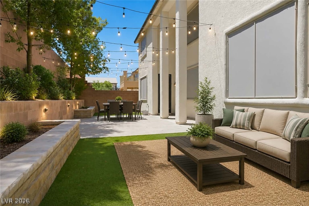 354 Shimmering Moon Street Property Photo 2