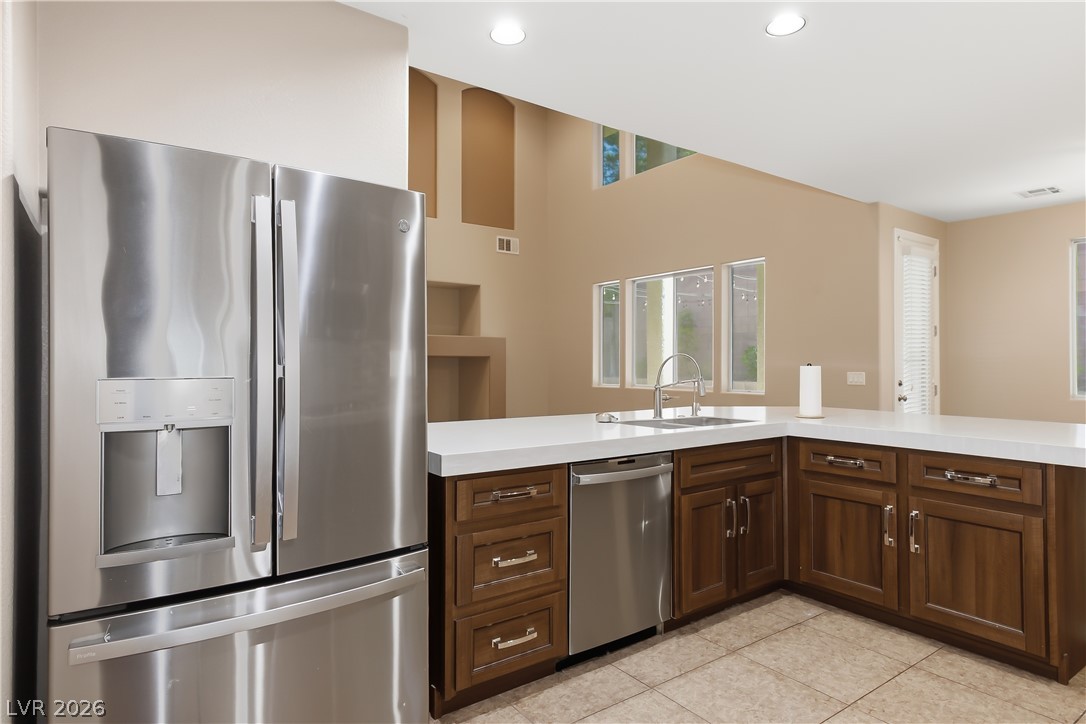 354 Shimmering Moon Street Property Photo 8