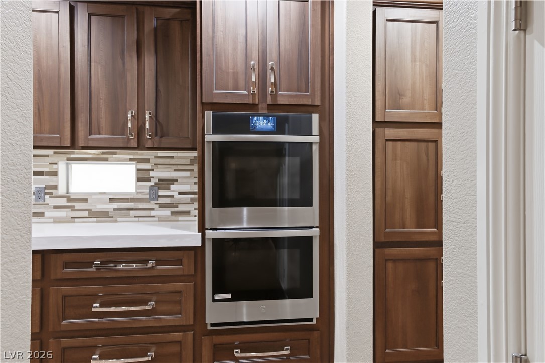 354 Shimmering Moon Street Property Photo 10