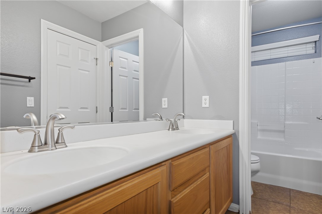 354 Shimmering Moon Street Property Photo 25
