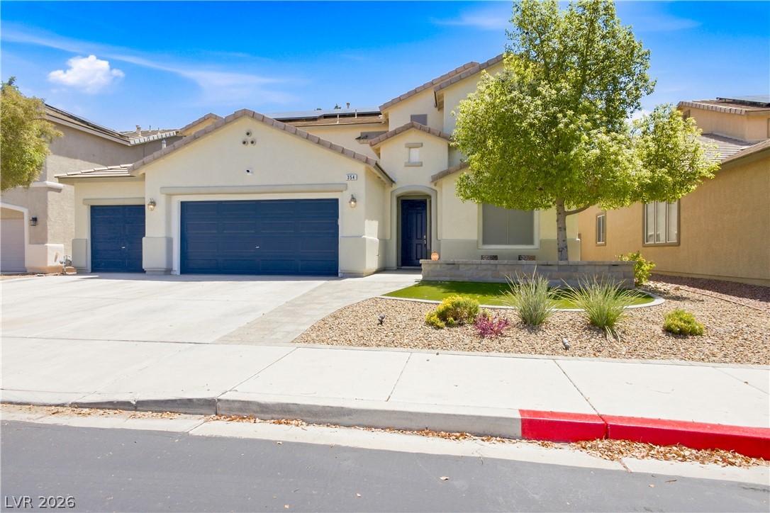 354 Shimmering Moon Street Property Photo 32