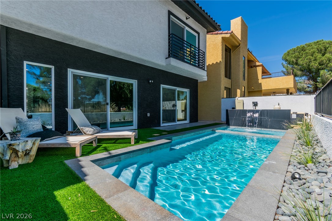 2861 Queens Courtyard Drive Property Photo 23