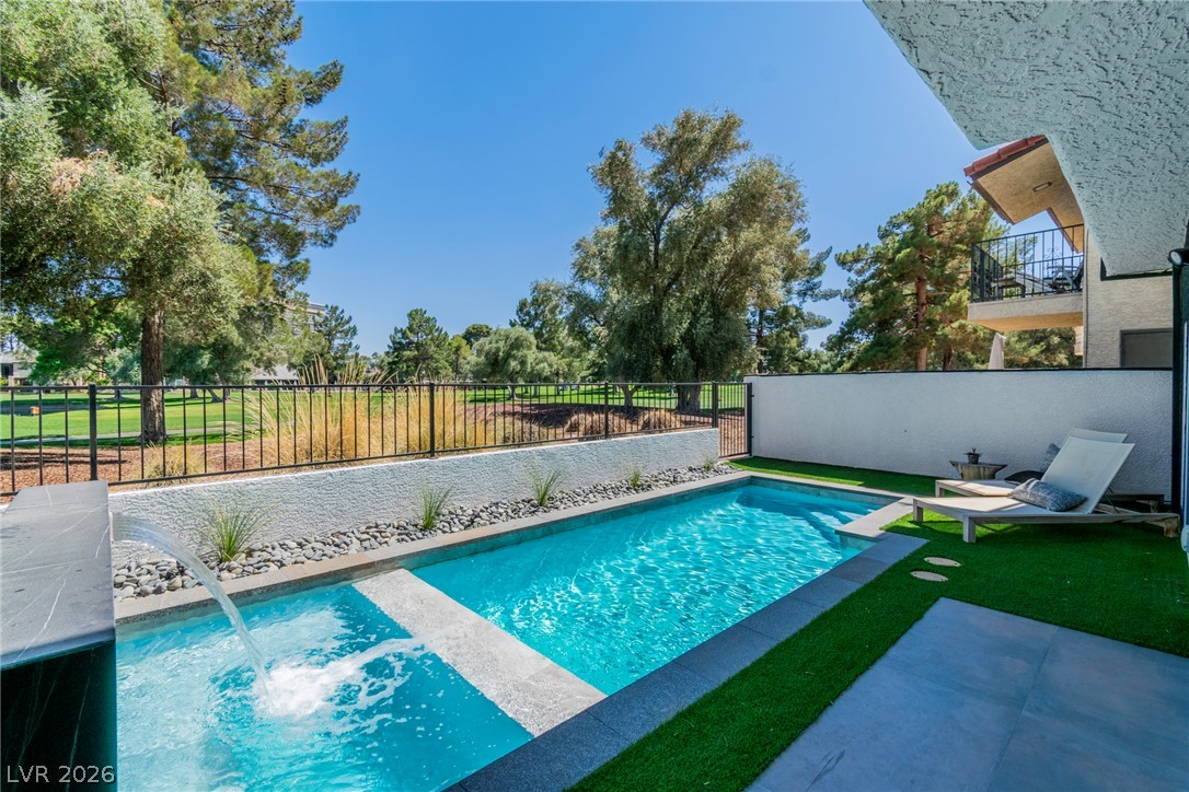 2861 Queens Courtyard Drive Property Photo 24