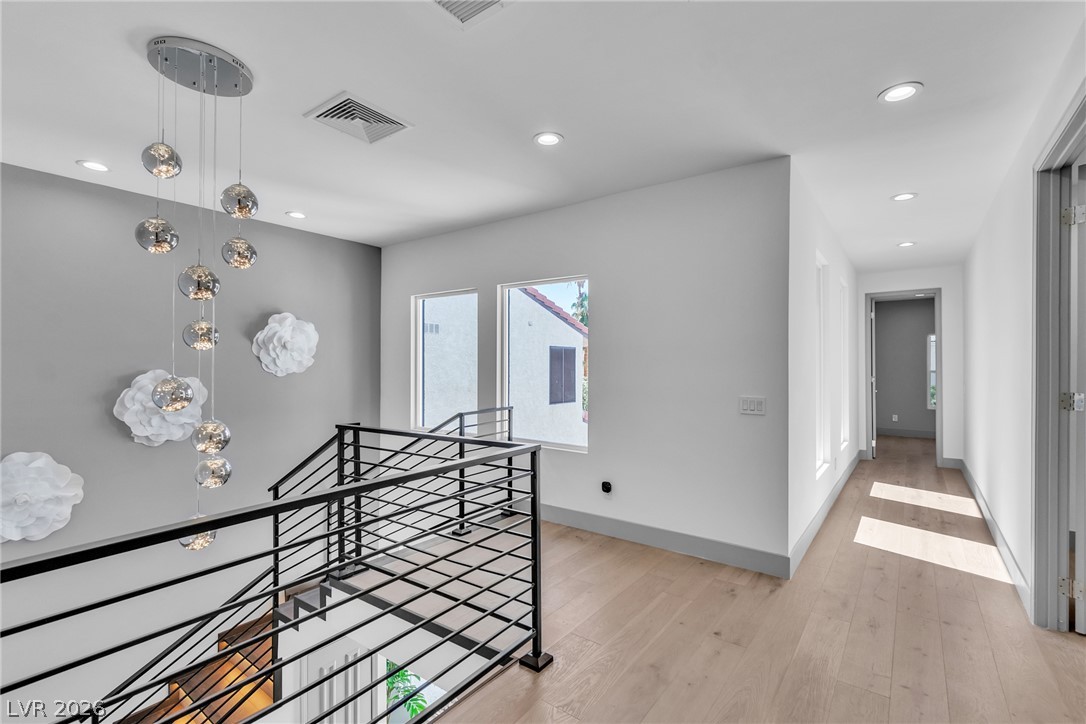 2861 Queens Courtyard Drive Property Photo 33