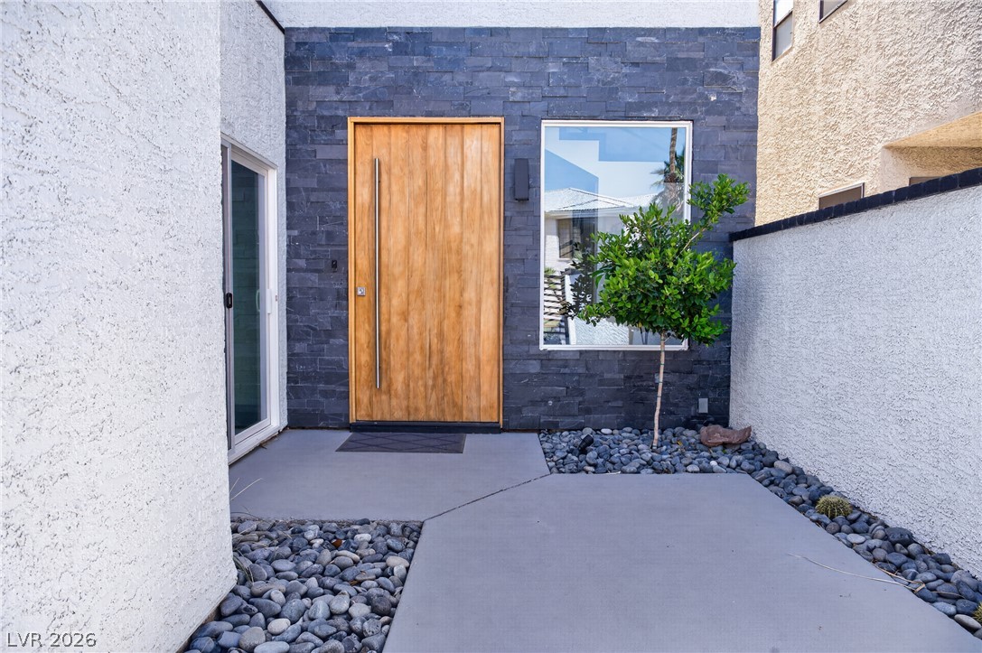 2861 Queens Courtyard Drive Property Photo 45