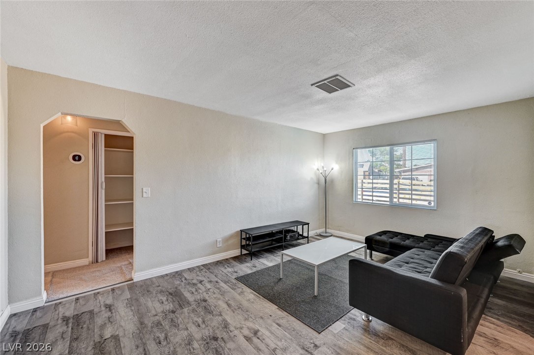 1720 East Carson Avenue Property Photo 7