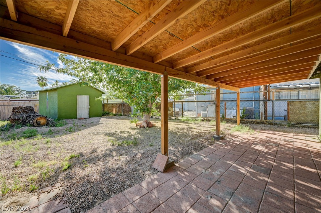 1720 East Carson Avenue Property Photo 35