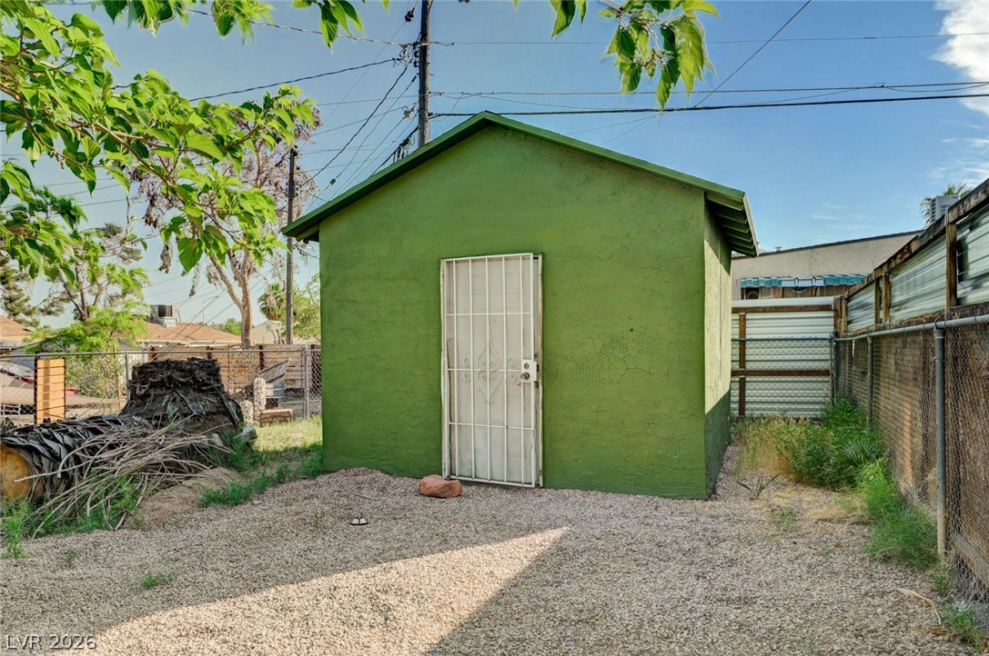 1720 East Carson Avenue Property Photo 39