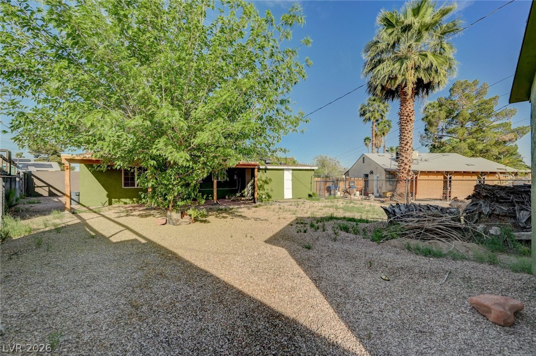 1720 East Carson Avenue Property Photo 40