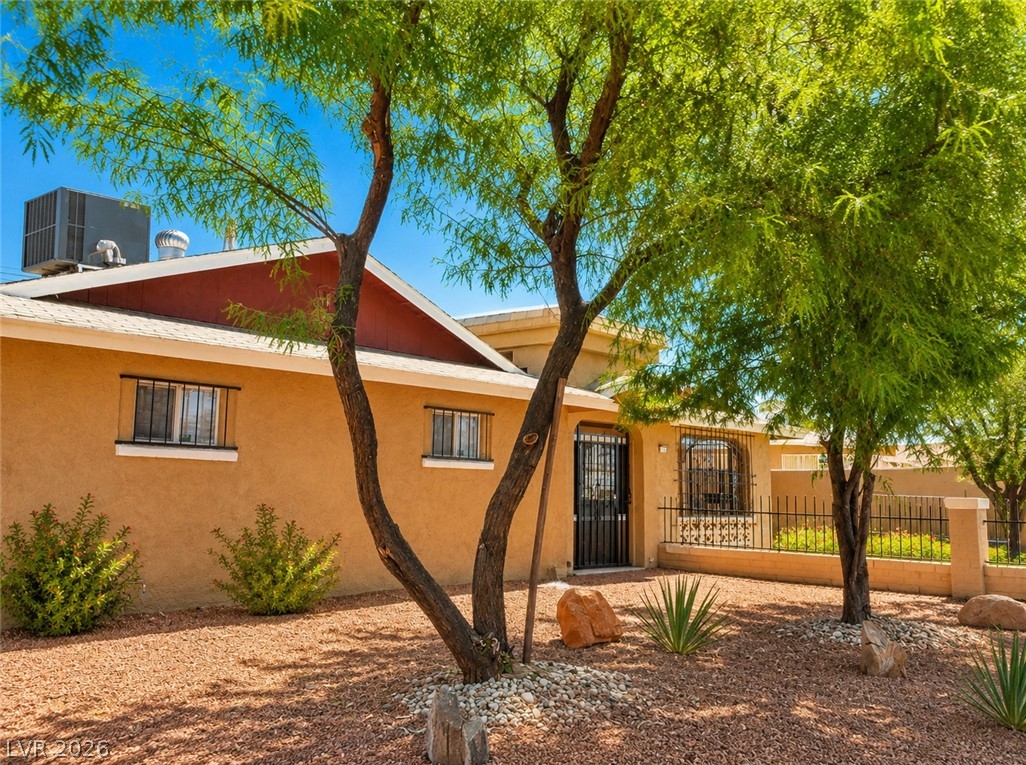 5108 Wilbur Street Property Photo 2