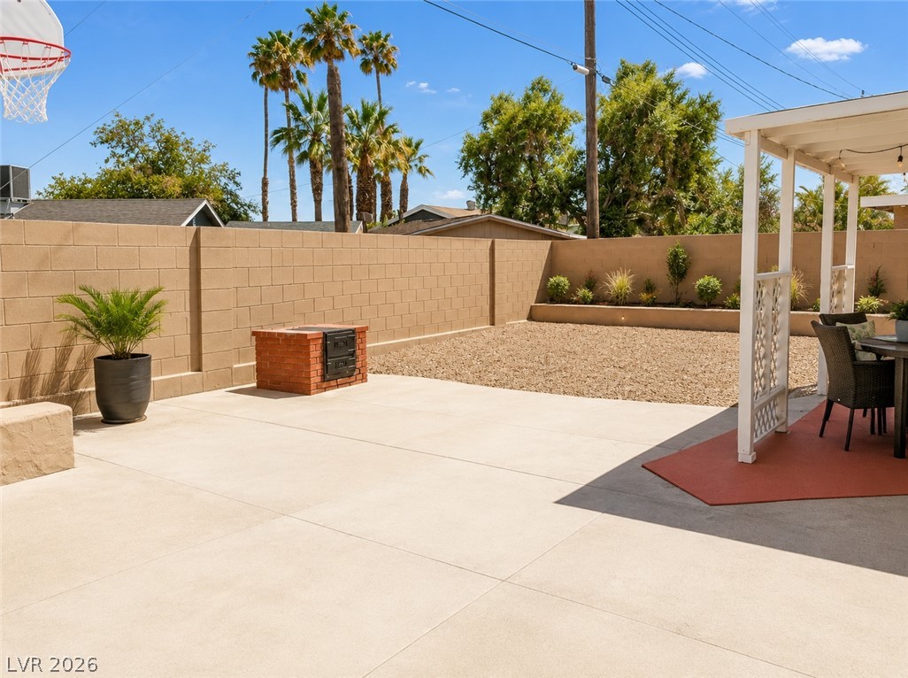 5108 Wilbur Street Property Photo 11