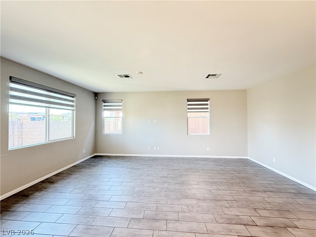 3348 Castlefields Drive Property Photo 7