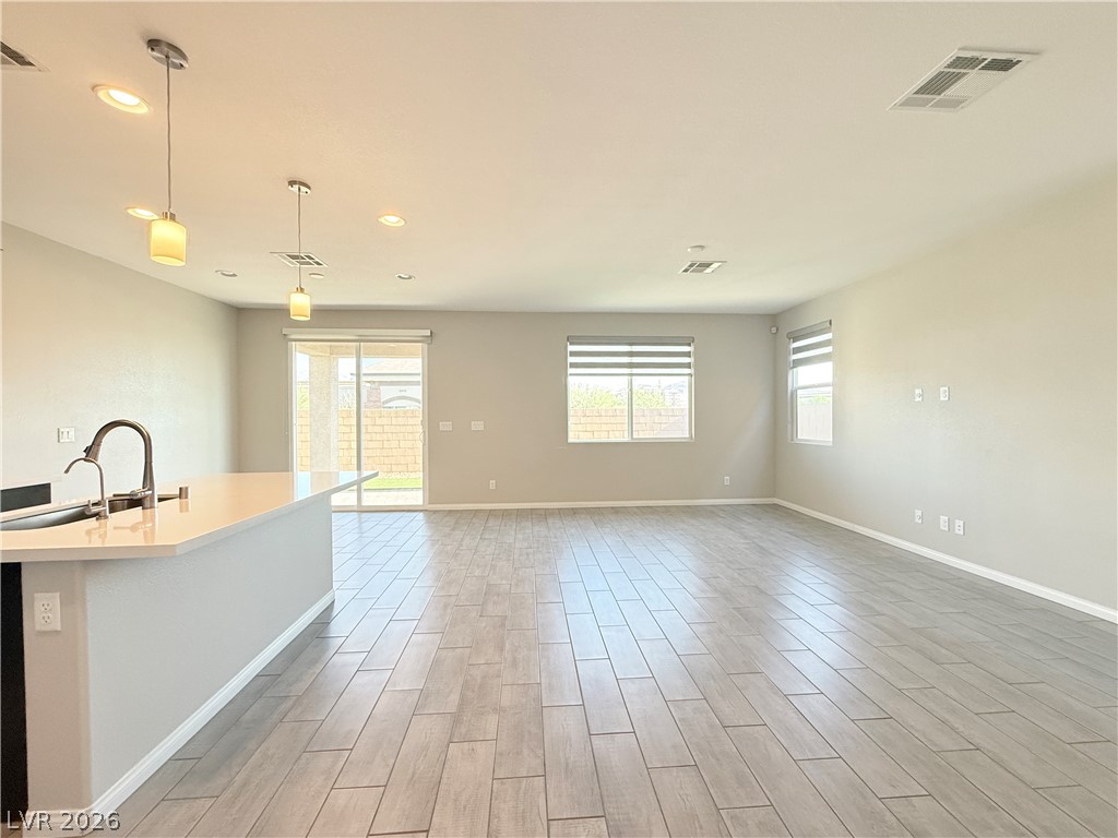 3348 Castlefields Drive Property Photo 9