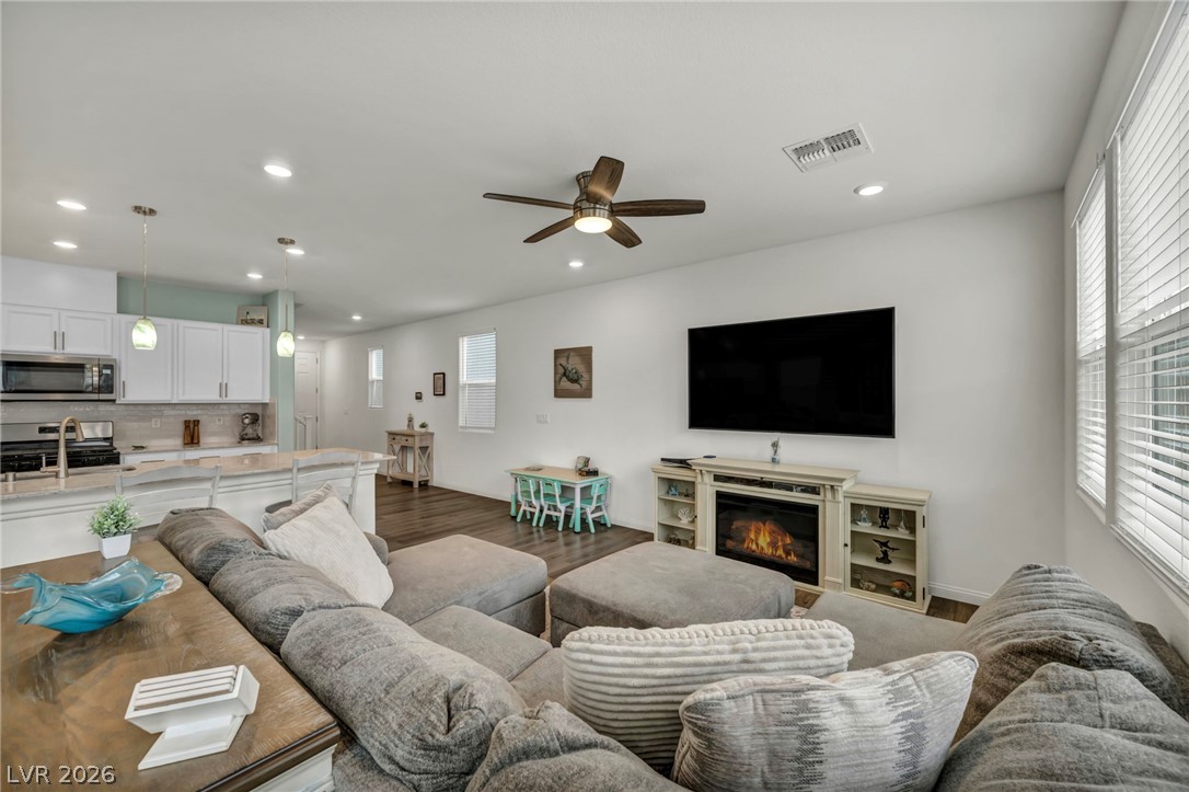 9983 Cluny Avenue Property Photo 9