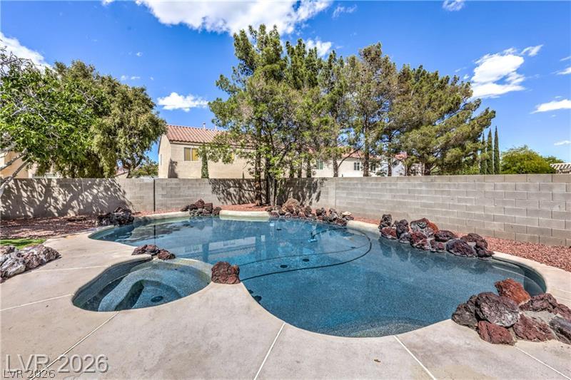 10008 Dusty Winds Avenue Property Photo 14