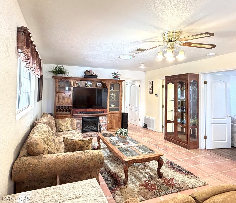 1275 Dean Court Property Photo 12