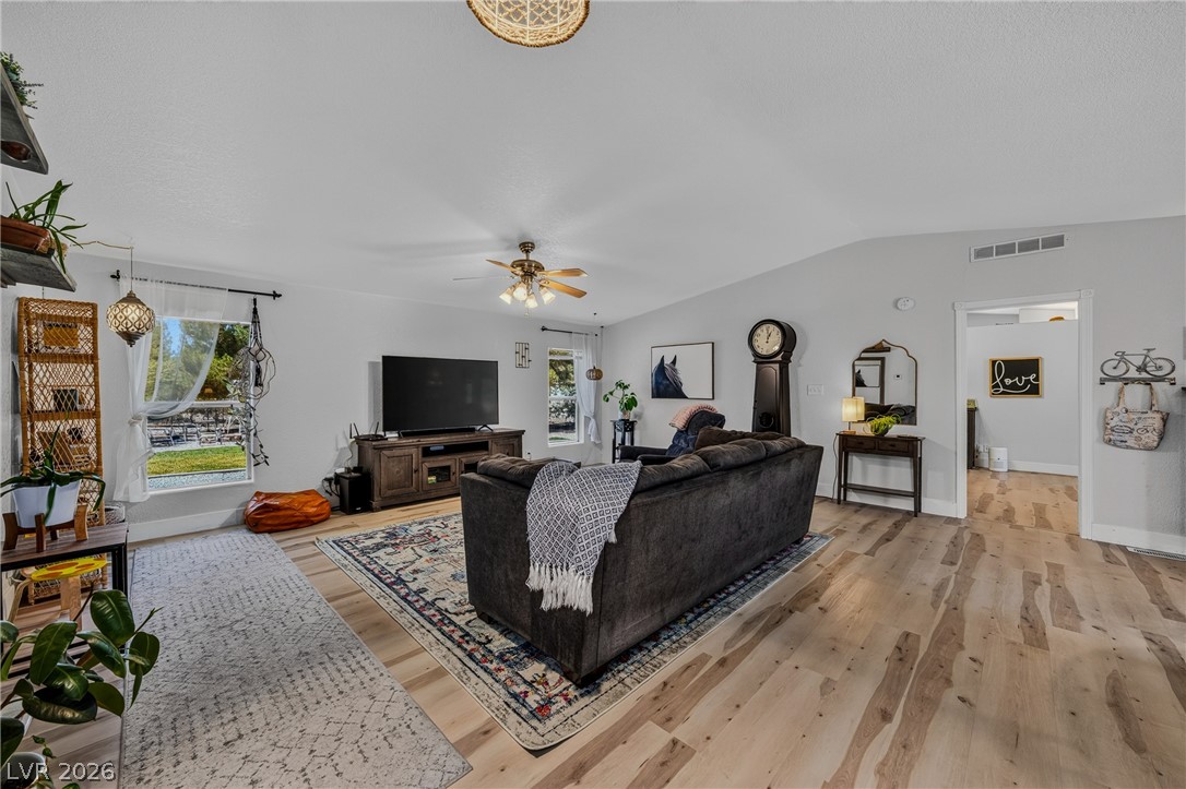 1640 North Woodchips Road Property Photo 13