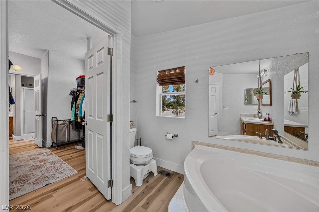 1640 North Woodchips Road Property Photo 18