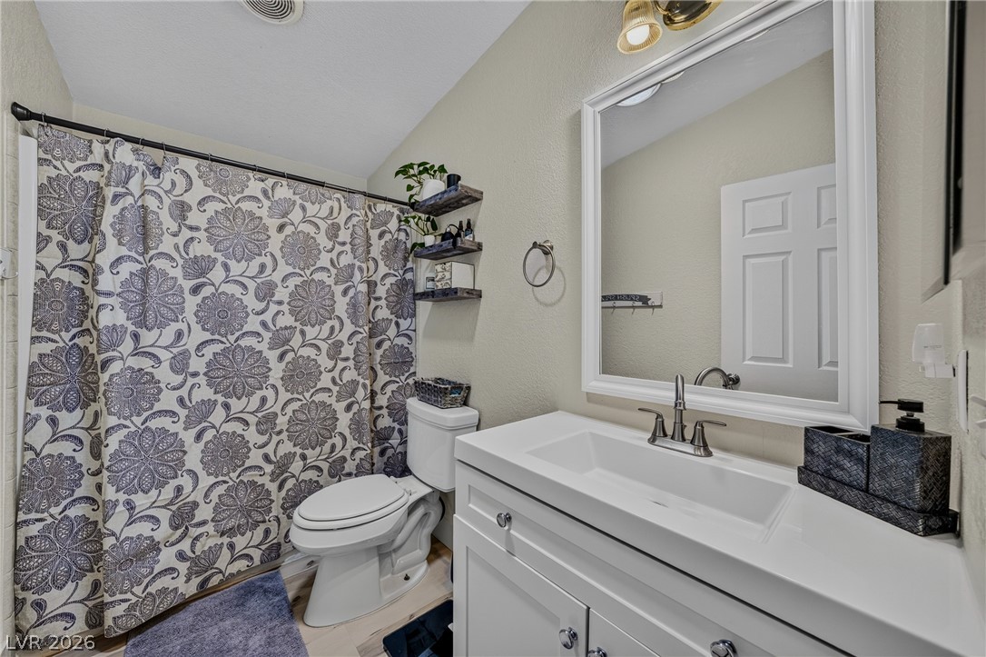 1640 North Woodchips Road Property Photo 31