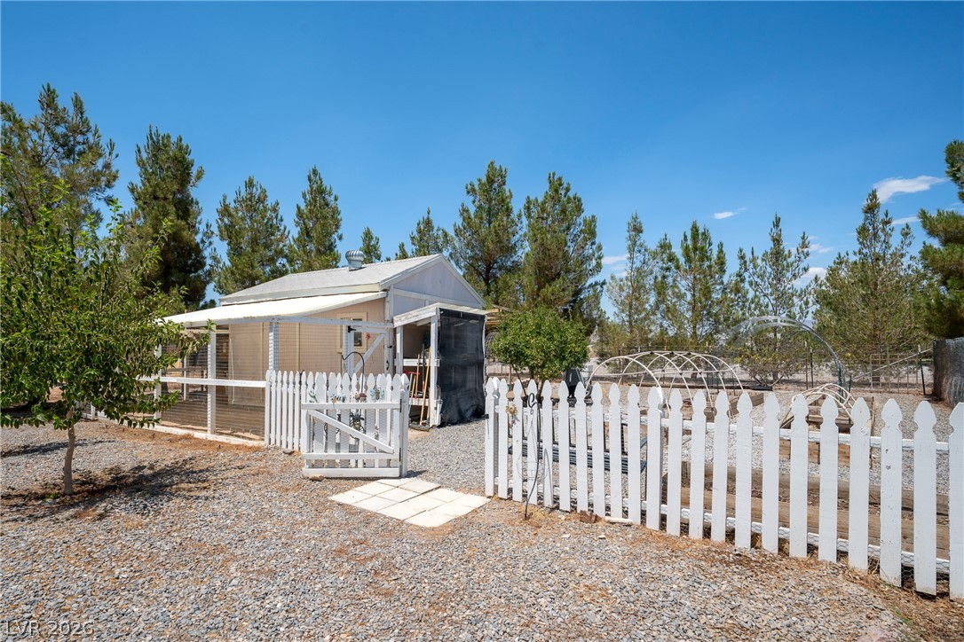 1640 North Woodchips Road Property Photo 37