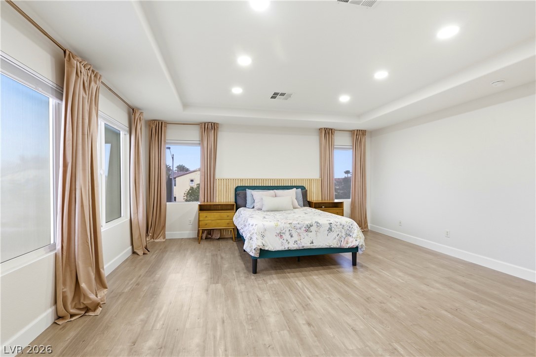 9404 Forest Edge Avenue Property Photo 37