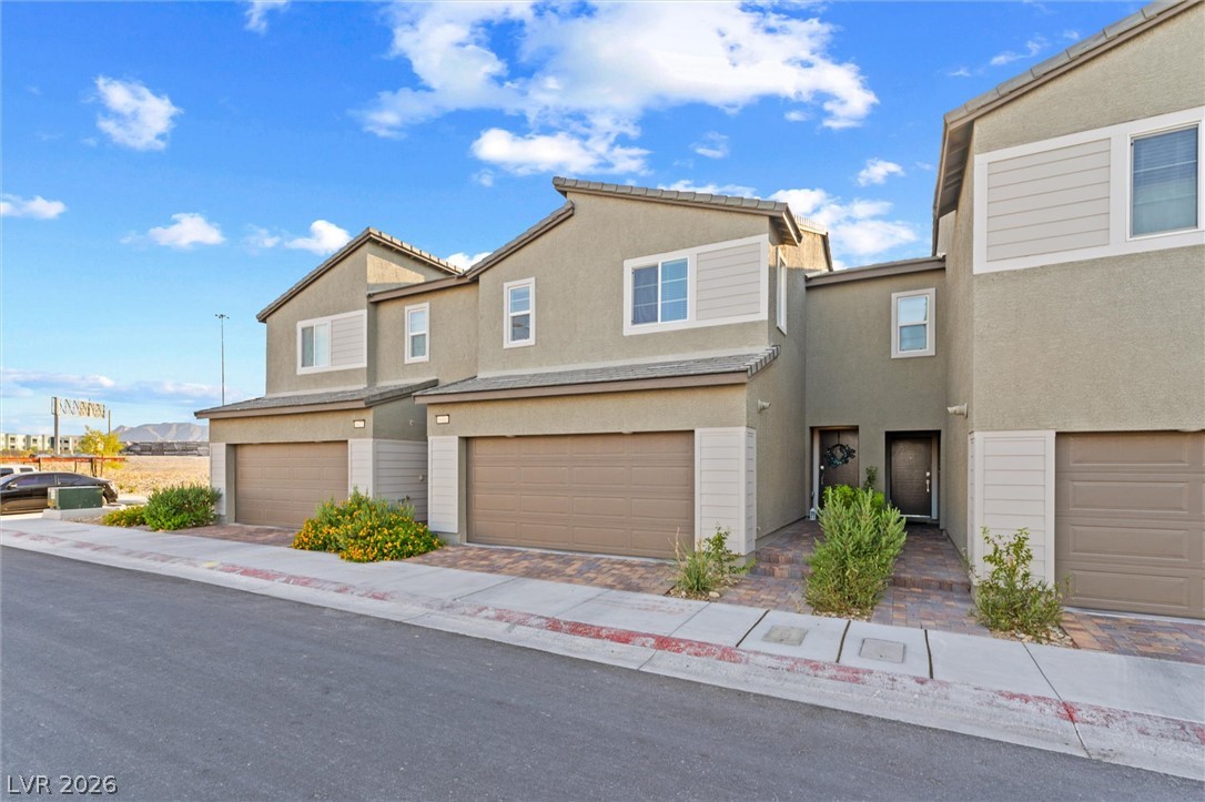 9481 Sky Pointe Drive Property Photo 6