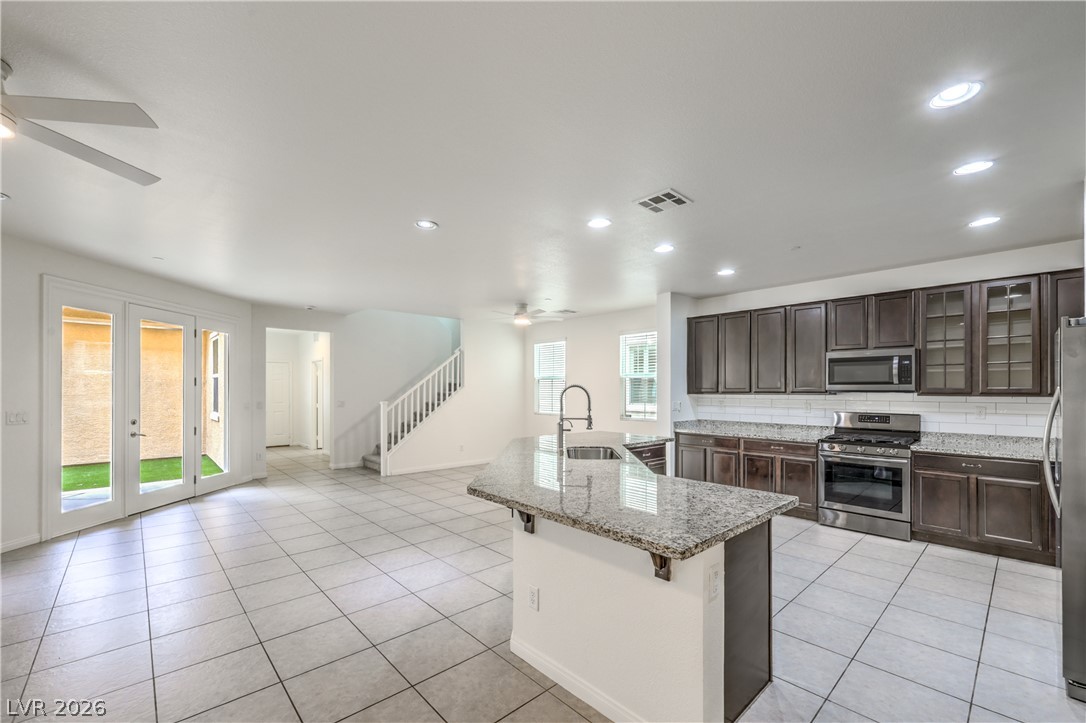 3182 Del Terra Avenue Property Photo 4