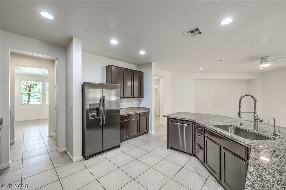 3182 Del Terra Avenue Property Photo 7